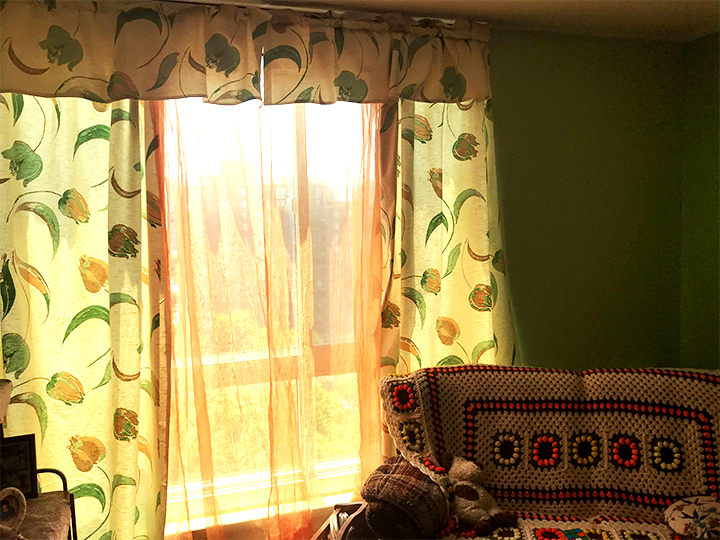 The choice of a 1983 pattern and build of the curtains is one of the few attempts to move on from the 1970s.