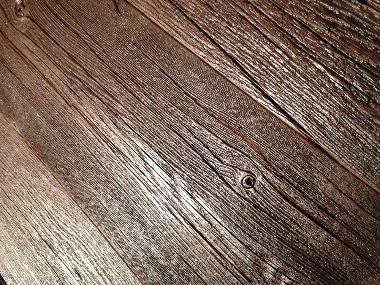 woodgrain.jpg