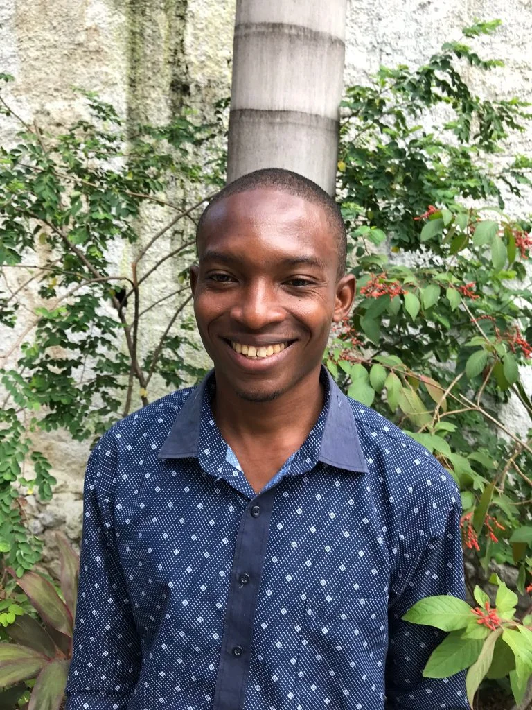 BENSON DELVA École Supérieure d’Infotronique d’Haiti COMPUTER SCIENCE