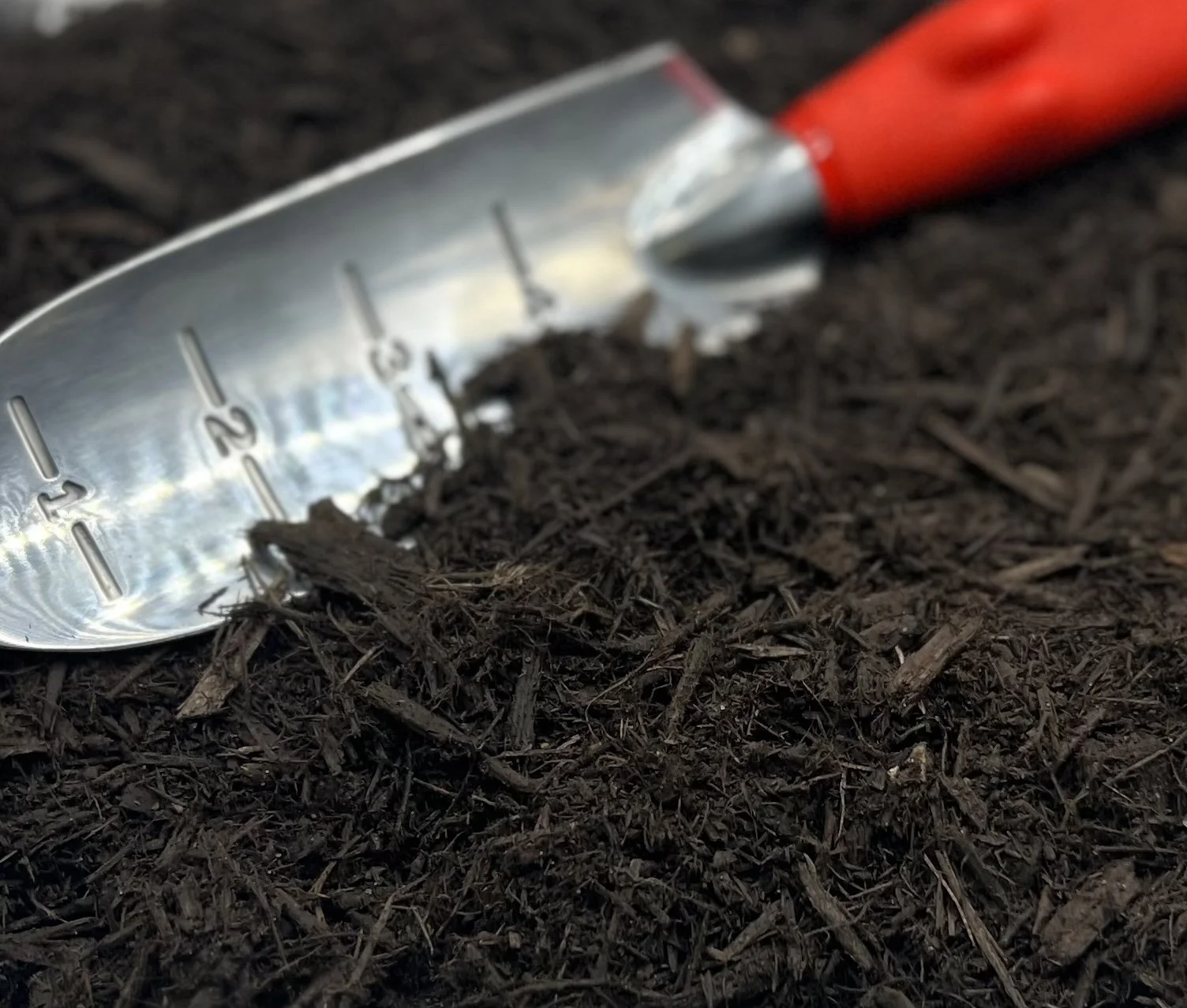 SOIL & MULCH — Wrede Rocks & Mulch