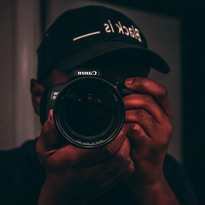 Photographer - Everton Wood