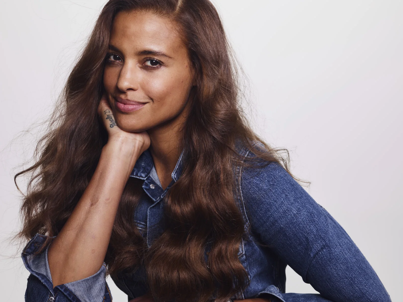 EishaB_IMG_MD_CHC_BT_5W-03-6W_WHITE_0217 copy.jpg