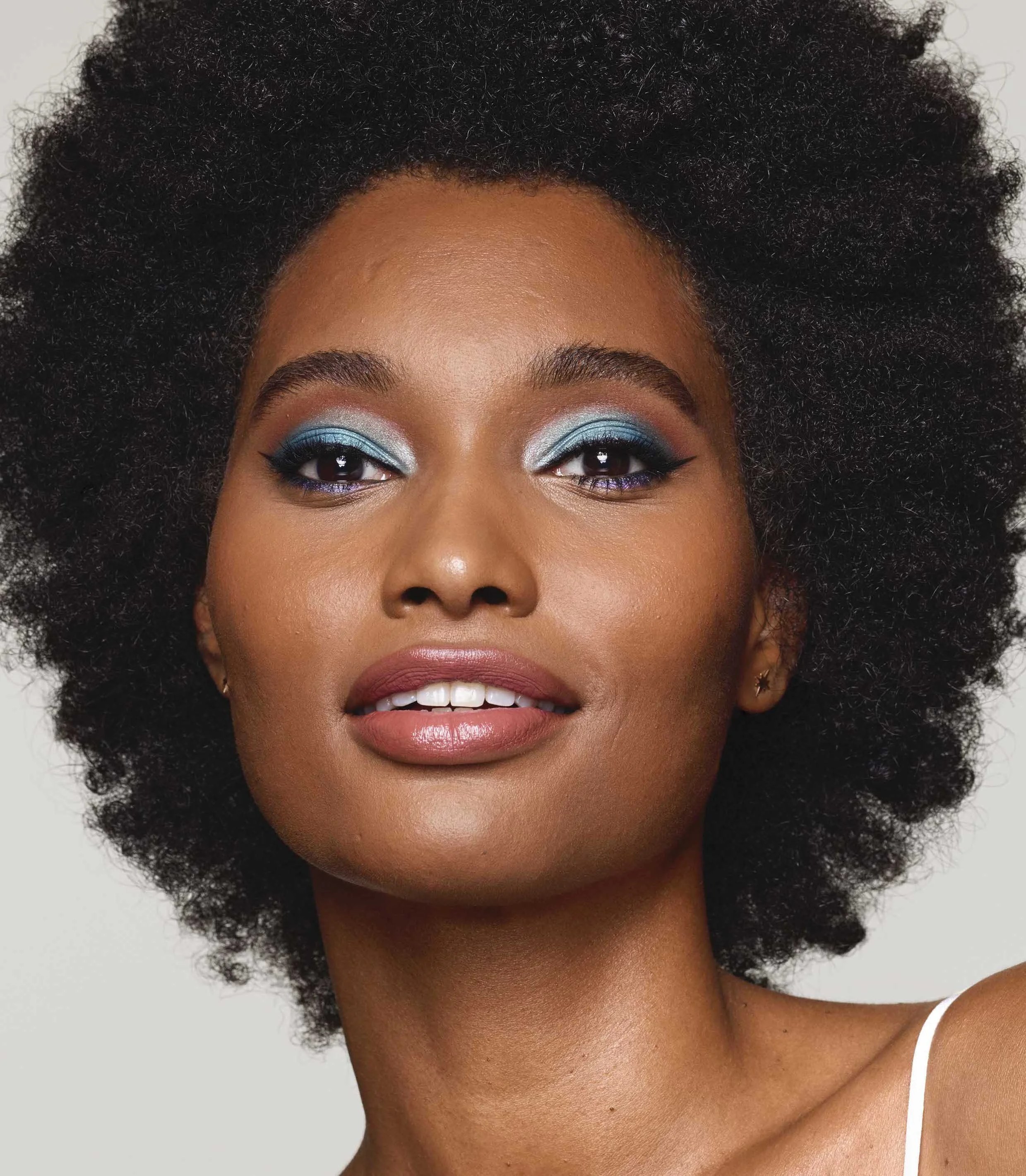 TruNaked_Shadow_1_0047_R3_QC copy.jpg