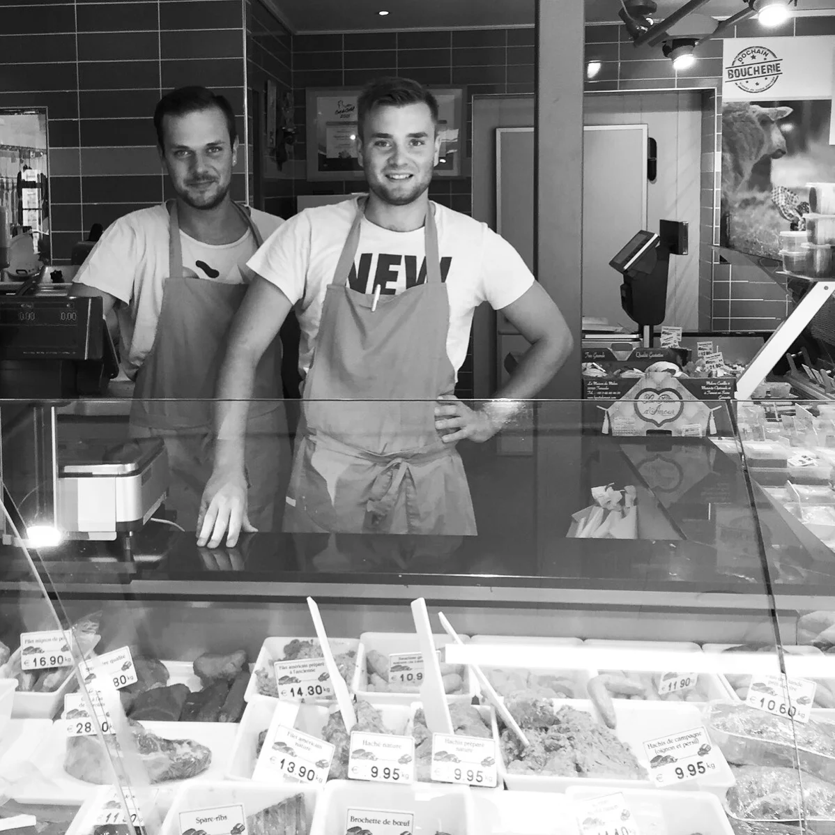 Famille Dochain Ils produisent, en famille, notre salaison "Délicatesse". Le petit +.