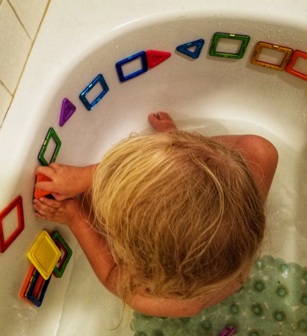 Bath Toys: Magnet Tiles Bath