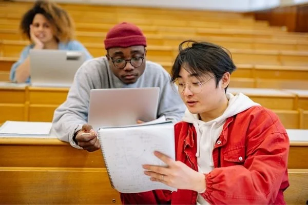 미 유학생 비자 규정 불확실성의 시대, H-1B 추첨 실패를 극복할 3가지 플랜 B  