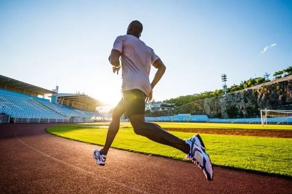 NCAA는 5년, 비자는 4년? 유학생 운동선수의 체류 대처법