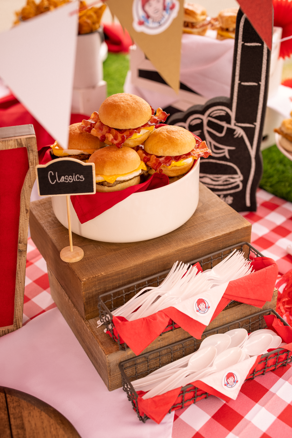 8183_Wendy's Tailgate_00863_FINAL_rev1.png