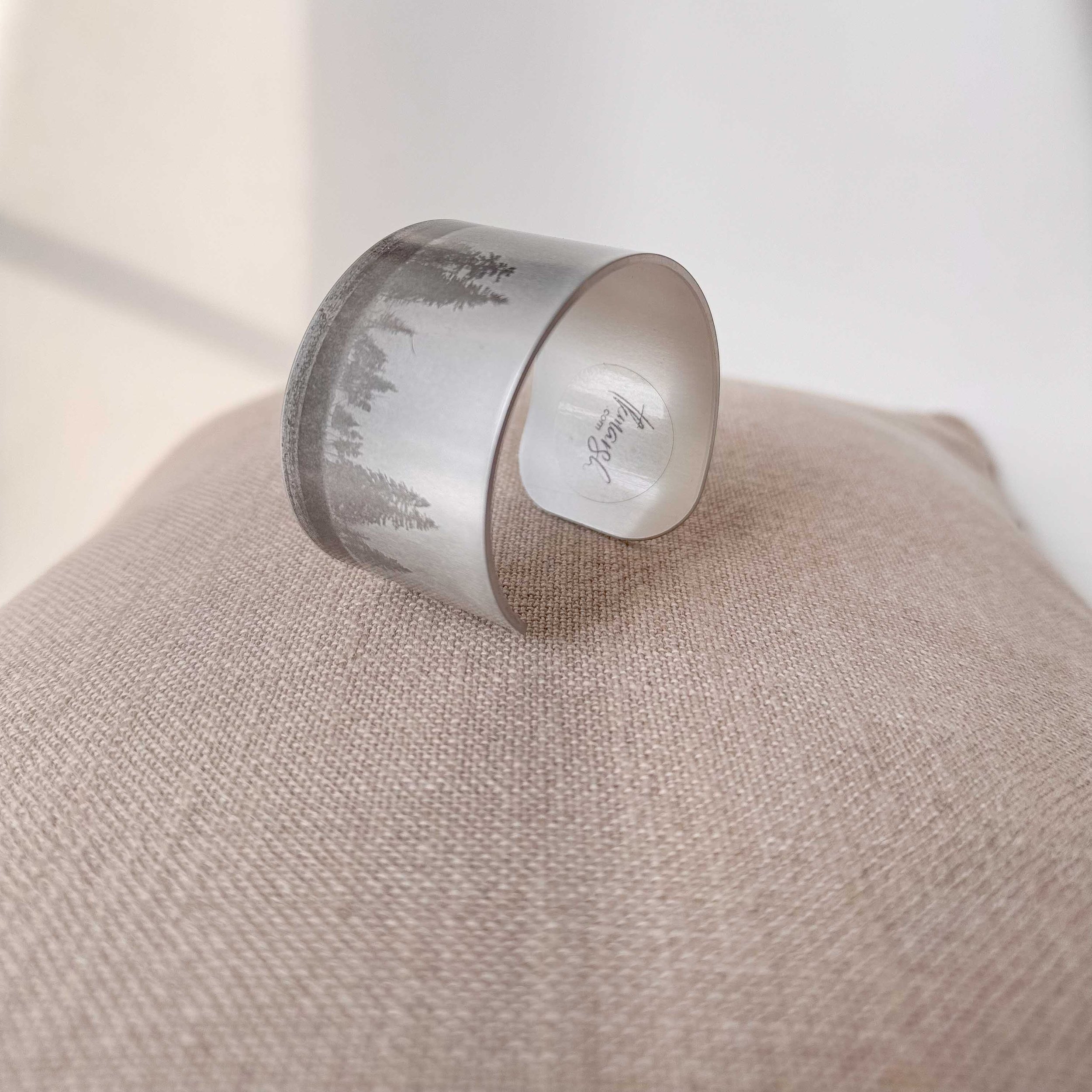 tkmarsh-cuffs-1197.jpg