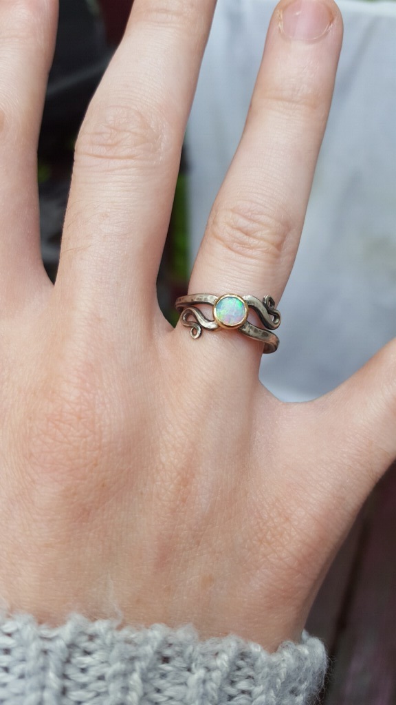 Double Scrolling Stone