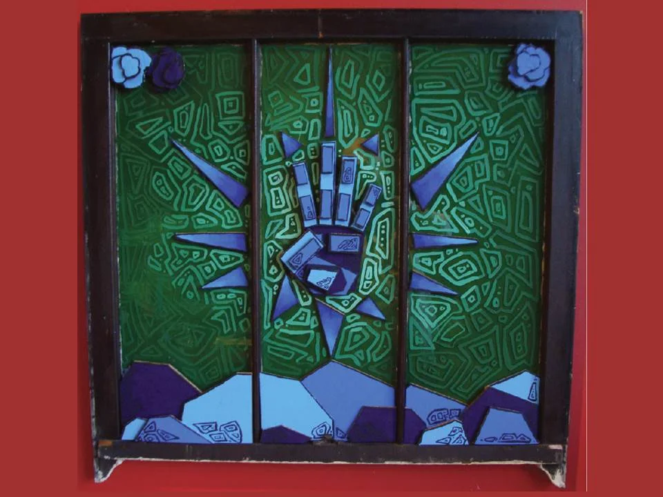  A result of its enthusiastic building? There is enough space for everyone. There are no borders. No one fights over land.  (though no one seems to fight over anything) 