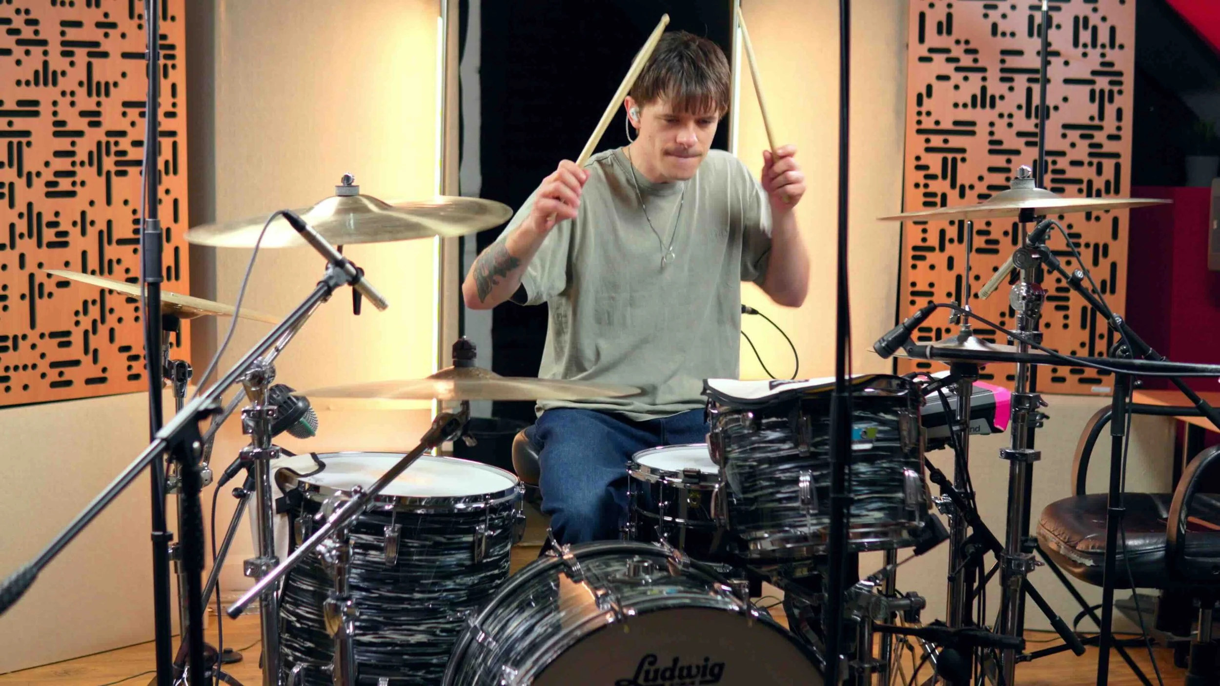 Remote-Session-Drummer