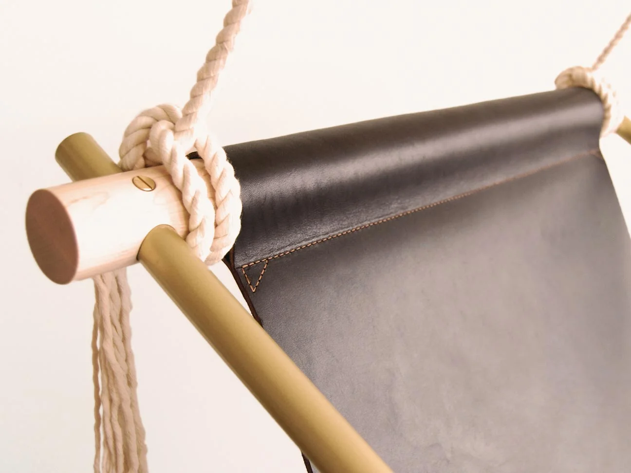 gallery_L&G_blk_detail.jpg