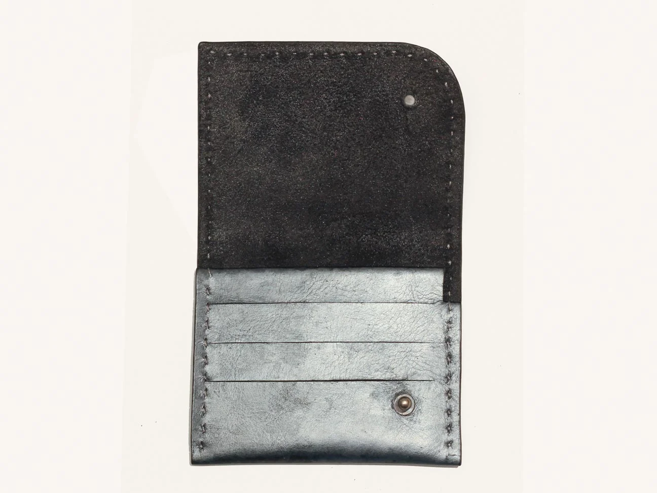 access_pocket_silver_02.jpg