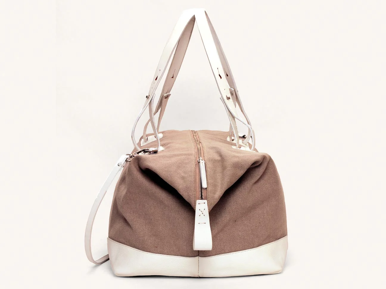 travel_duffle_sand_02.jpg