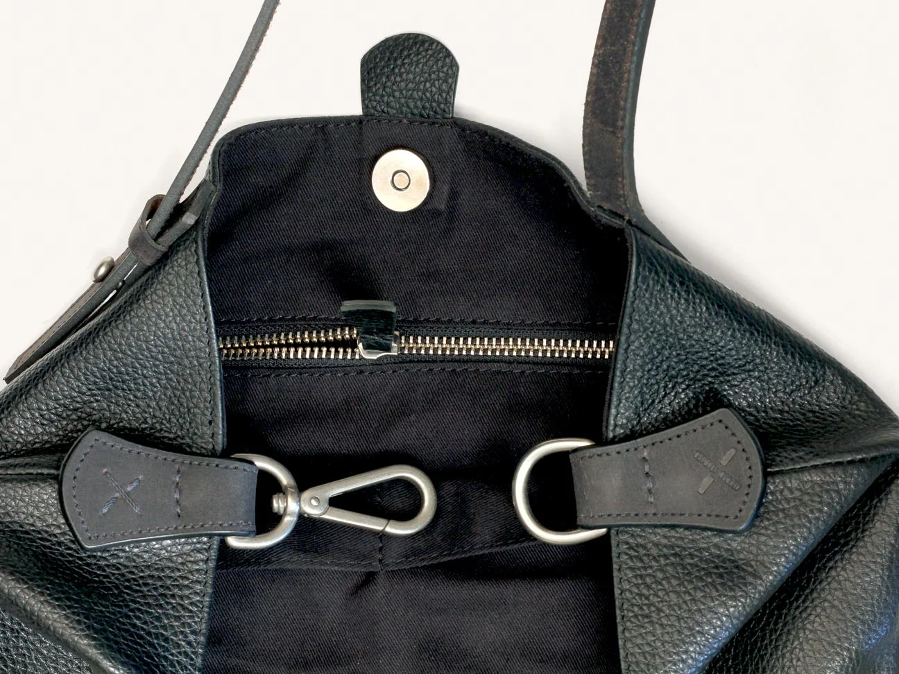 tote_black_06.jpg