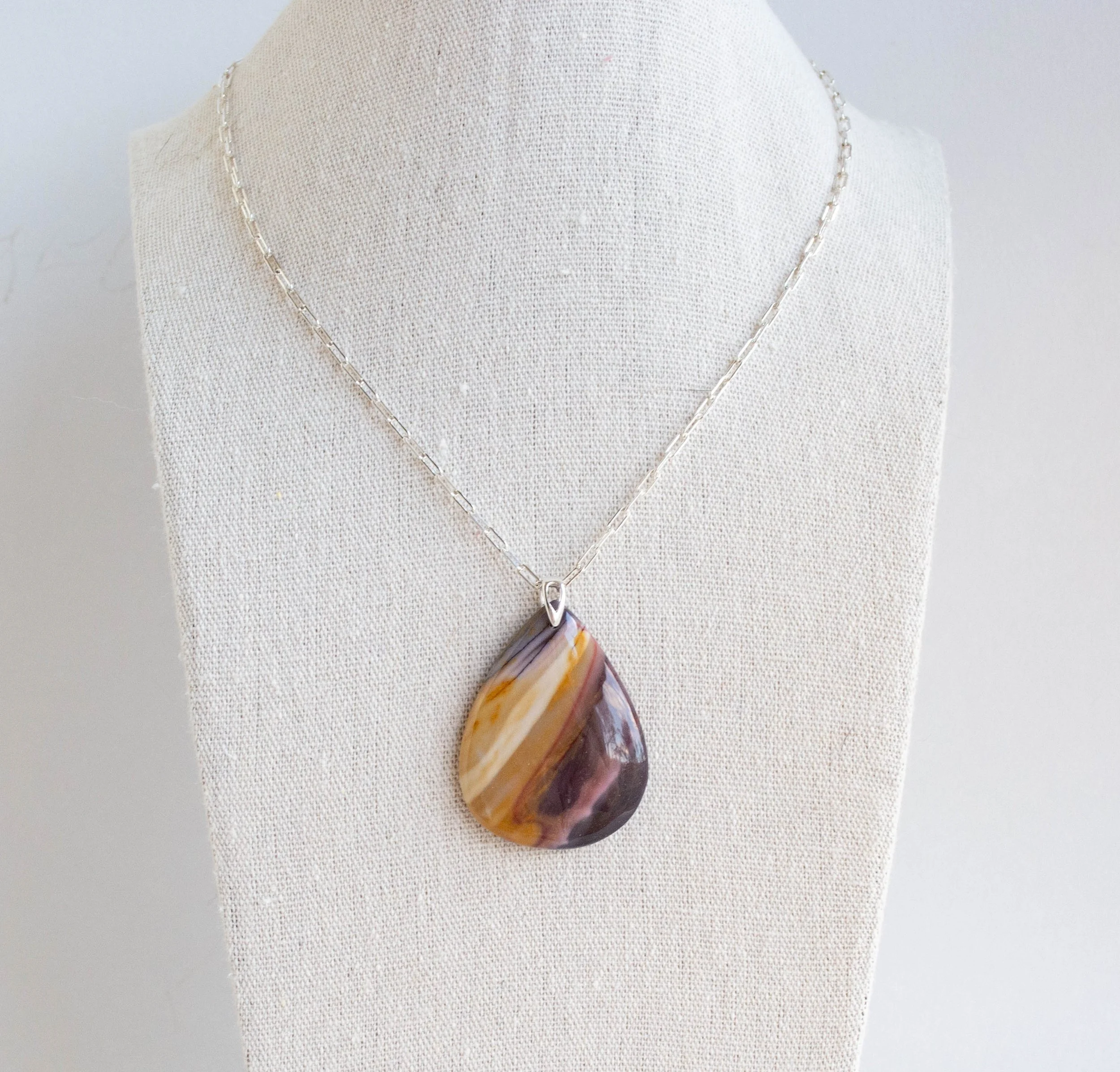 Mookaite-Pendant-1-Aug25-img2-F-Craig-AUD145.jpg