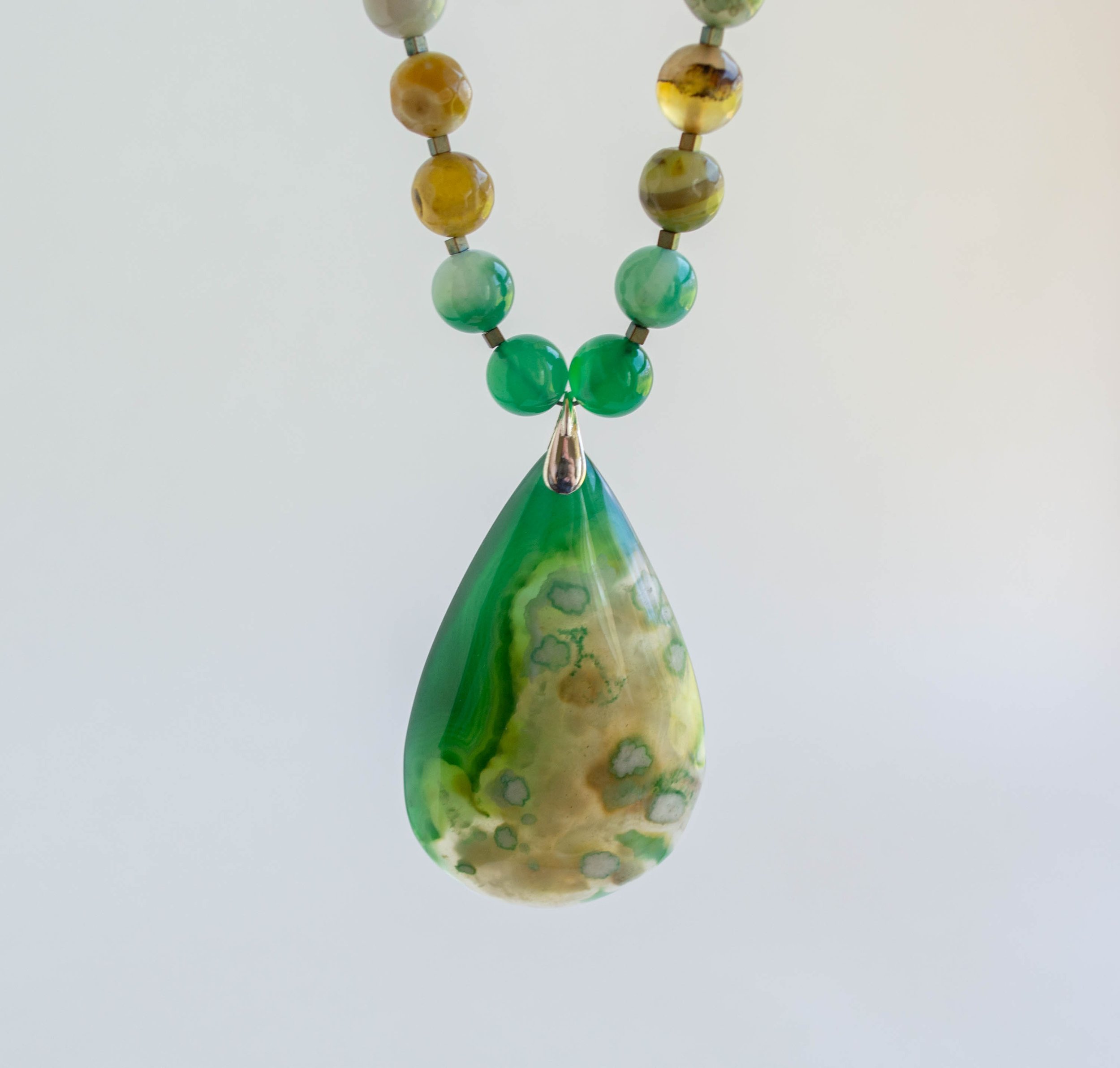 Agate-Green-Flower-Necklace-img1-F-Craig-AUD160.jpg