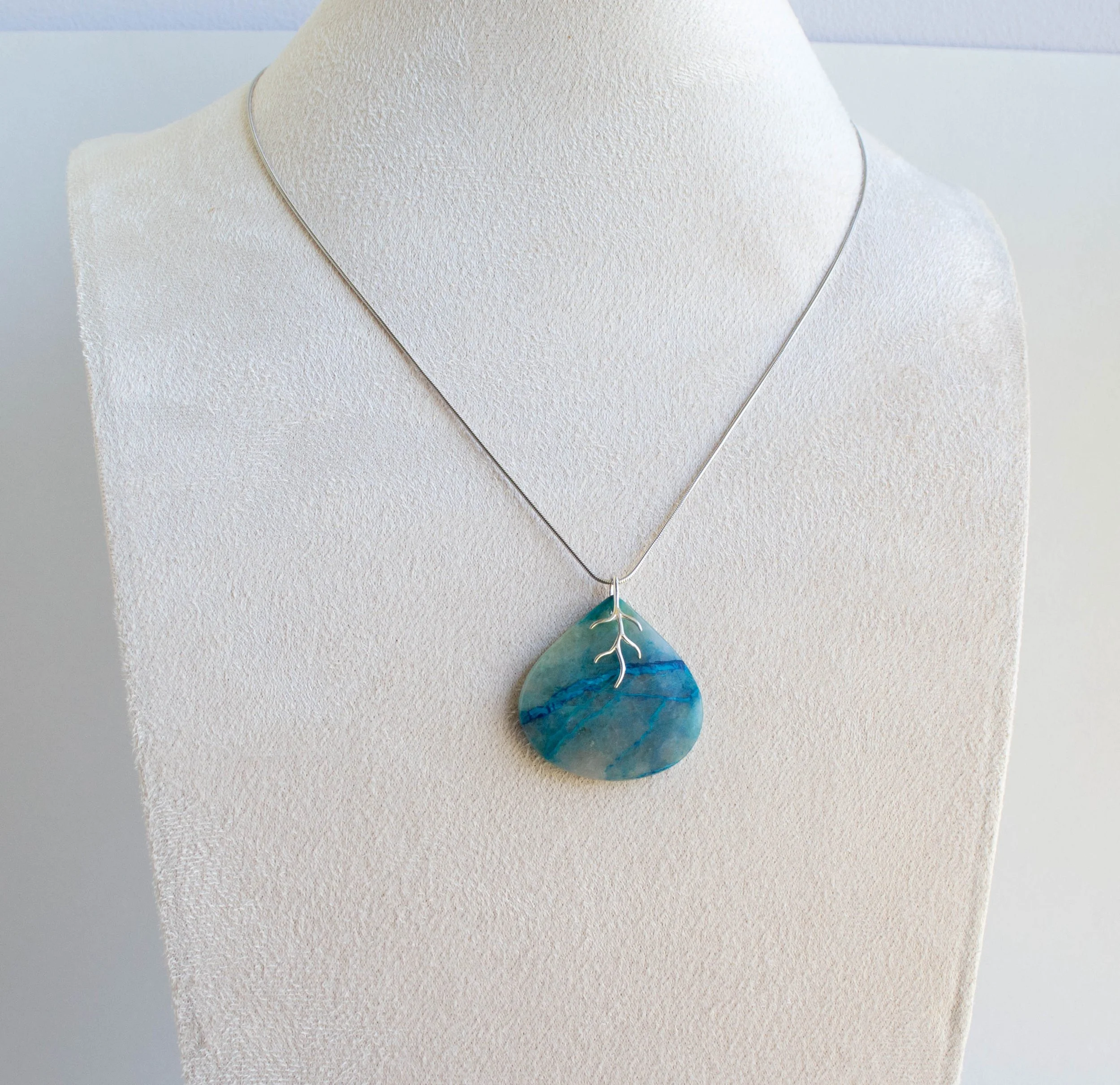 Chrysocolla-Wide-Pendant-Jan25-img4-F-Craig-AUD110.jpg