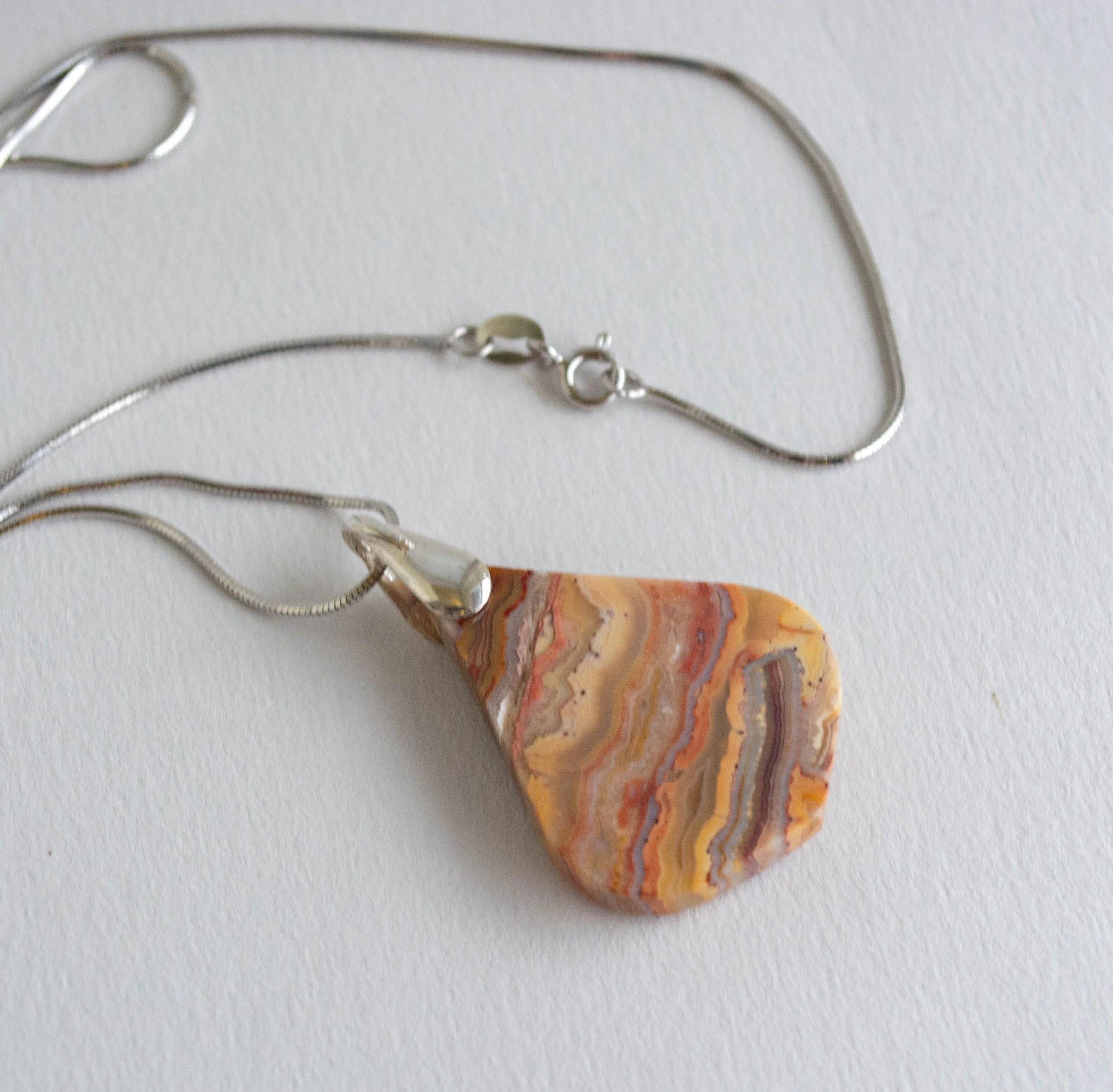 Agate-Banded-Pendant-1-img5-23-f-Craig-AUD120.jpg