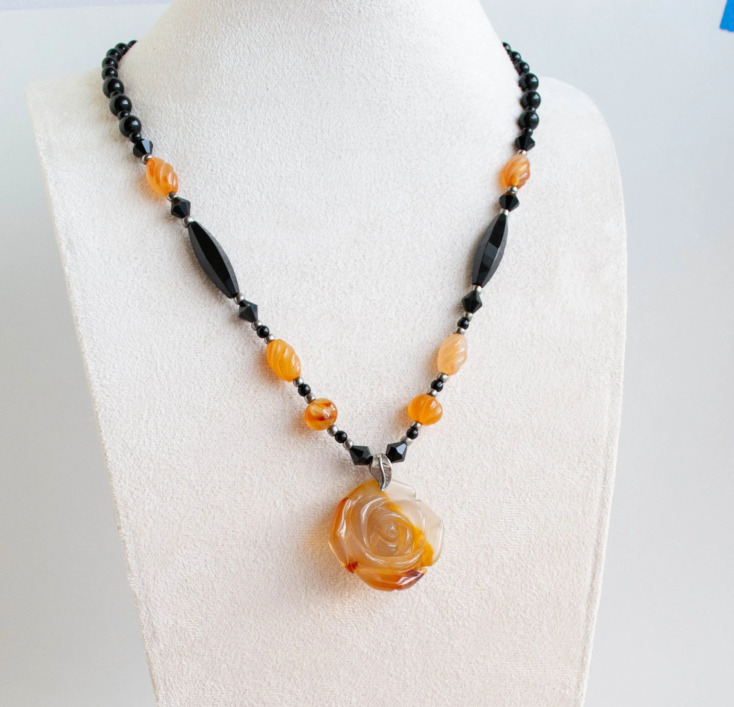 Carnelian-Rose-Necklace-img1-40mmx58cm-F-Craig-c.2019.jpg