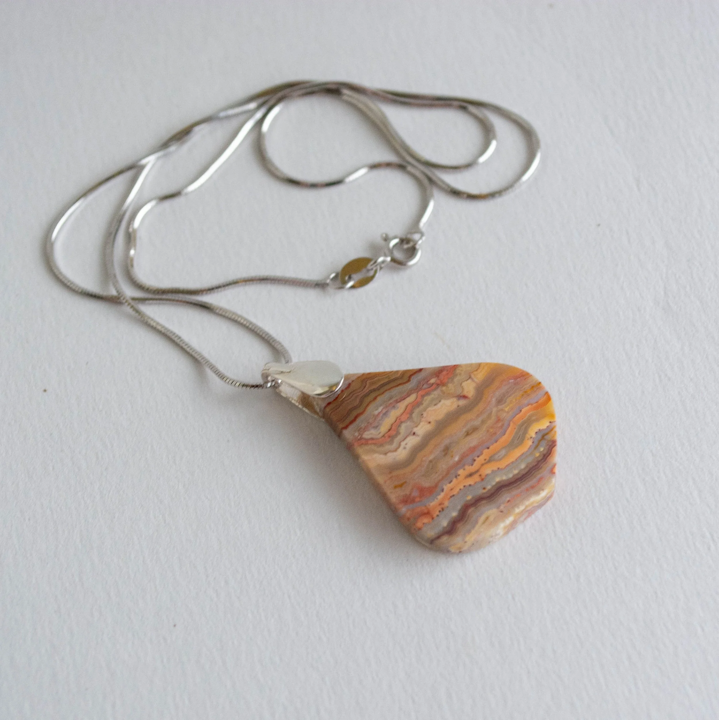 Agate-Banded-Pendant-1-img4-23-F-Craig-AUD120.jpg