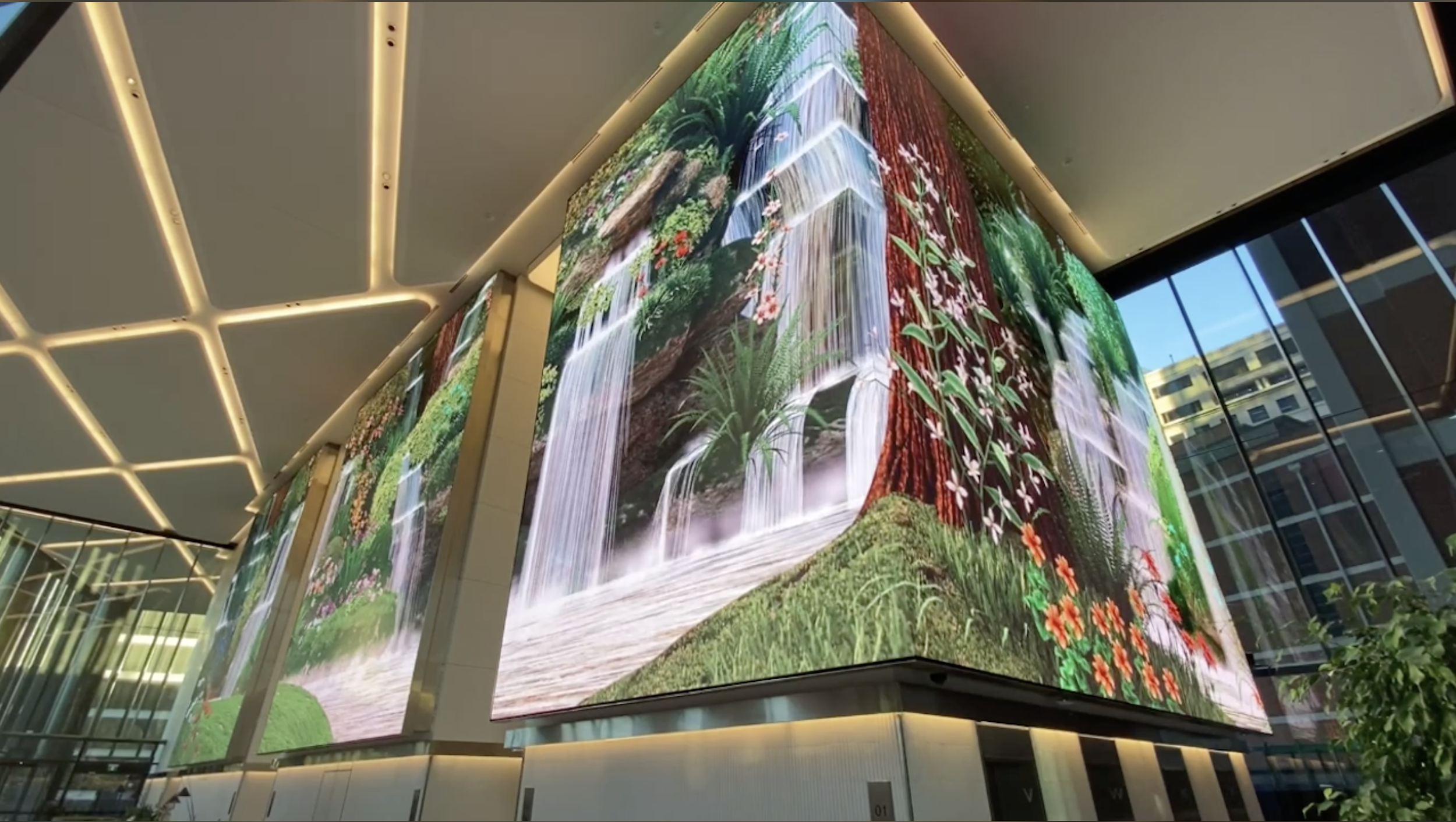 LED CFIRE_salesforce_syndey_lobby_LED_digital_art.png