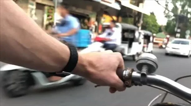 Here&rsquo;s a few time lapse tasters of what it like to cycle in phnom penh; great fun but you have to have your wits about you and no dilly-dalling is allowed! Camera was taped to my body and hidden in my shirt pocket. Swipe for a few more; Sound u