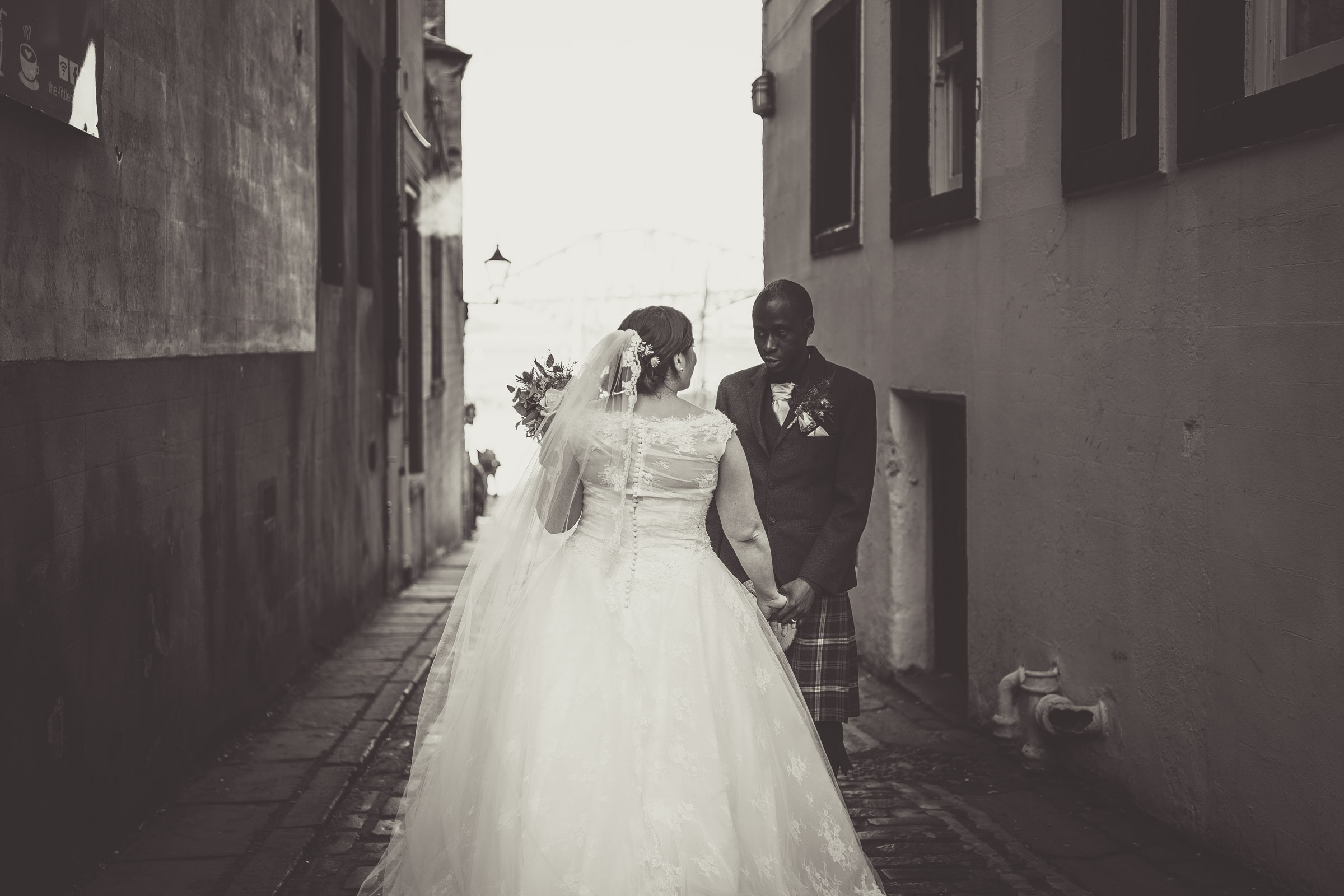 OROCCO-PIER-EDINBURGH-WEDDING-DEARLYPHOTOGRAPHY (23 of 41).jpg