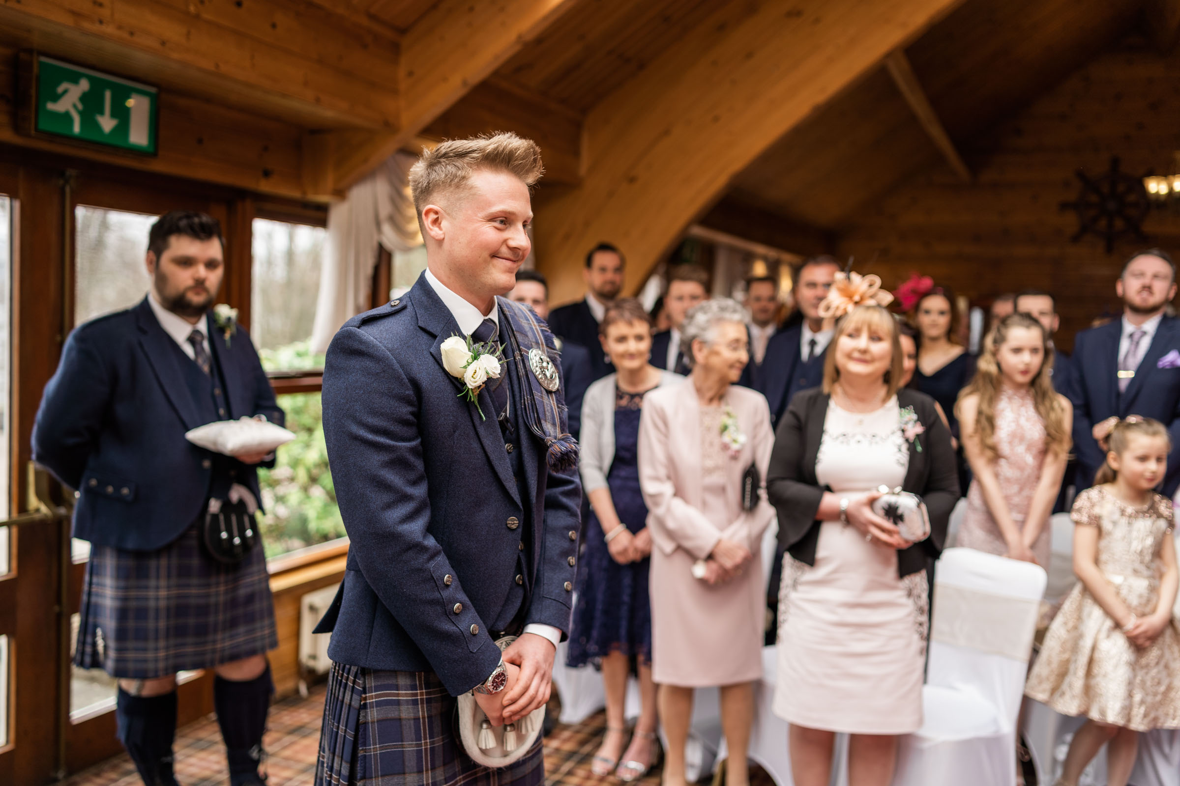 scottish-loch-lomond-wedding-photography-dearlyphotography (30 of 59).jpg