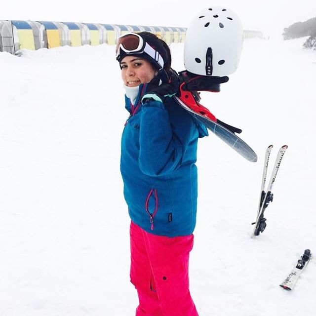*Sí, se puede esquiar sobre la nieve en Australia 😍🇦🇺* #TestimonioBoomerang Sin duda la mejor decisión de mi vida fue venir a Estudiar a Melbourne. La ciudad, el fashion, los museos, festivales y atracciones son algo que nunca paran, siempre hay algo que hacer. Actualmente estudio Tourism and Hospitality y es algo que me ha hecho crecer significativamente en la industria restaurantera. PD. Melbourne es mejor que Sídney. Flor, México 🇲🇽 .
.
.
.
.
.
.
.
#BoomerangStudyAbroad #Australia #EstudiaEnAustralia