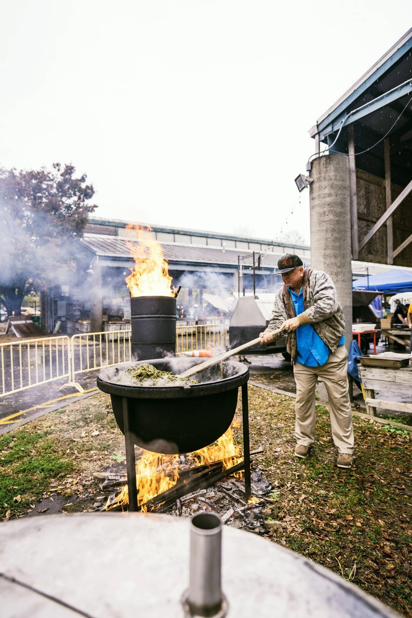 troy_smiley_cauldron2.JPG
