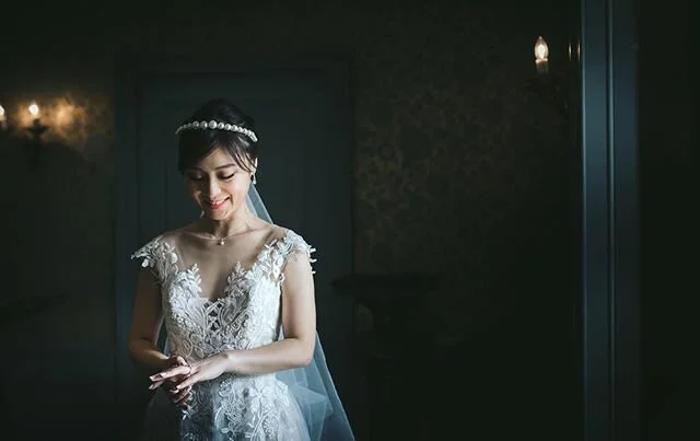 Our stunning bride Jenny prepares to walk down the aisle at @dunbarhousewatsonsbay 
@macdougallphotography 
@myfilmaustralia 
@hfweddingcars 
#nostalgia #instaweddings
#weddingphotographer
#weddingday
#bridalinspo
#sydneybride
#chasinglight
#loveonthelswn
#romanticwedding 
#bridaldresses 
#asianwedding 
#weddinginspo 
#weddingdetails
#sydneyweddings
#dreamweddings
#weddingblogger
#couturebride #sydneywedding #sydneyweddingphotographer #lemontage #glamourous #stylishwedding