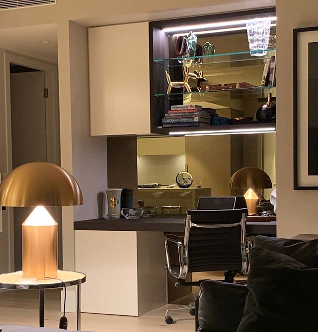 Our client in at #35springstreet is looking to sell his apartment, his agent suggested that if he swap out the  linen press, for a modern lux study the value would go ⬆️. What do you think? 
The desk and display cabinets are a veneer from @eltongroup