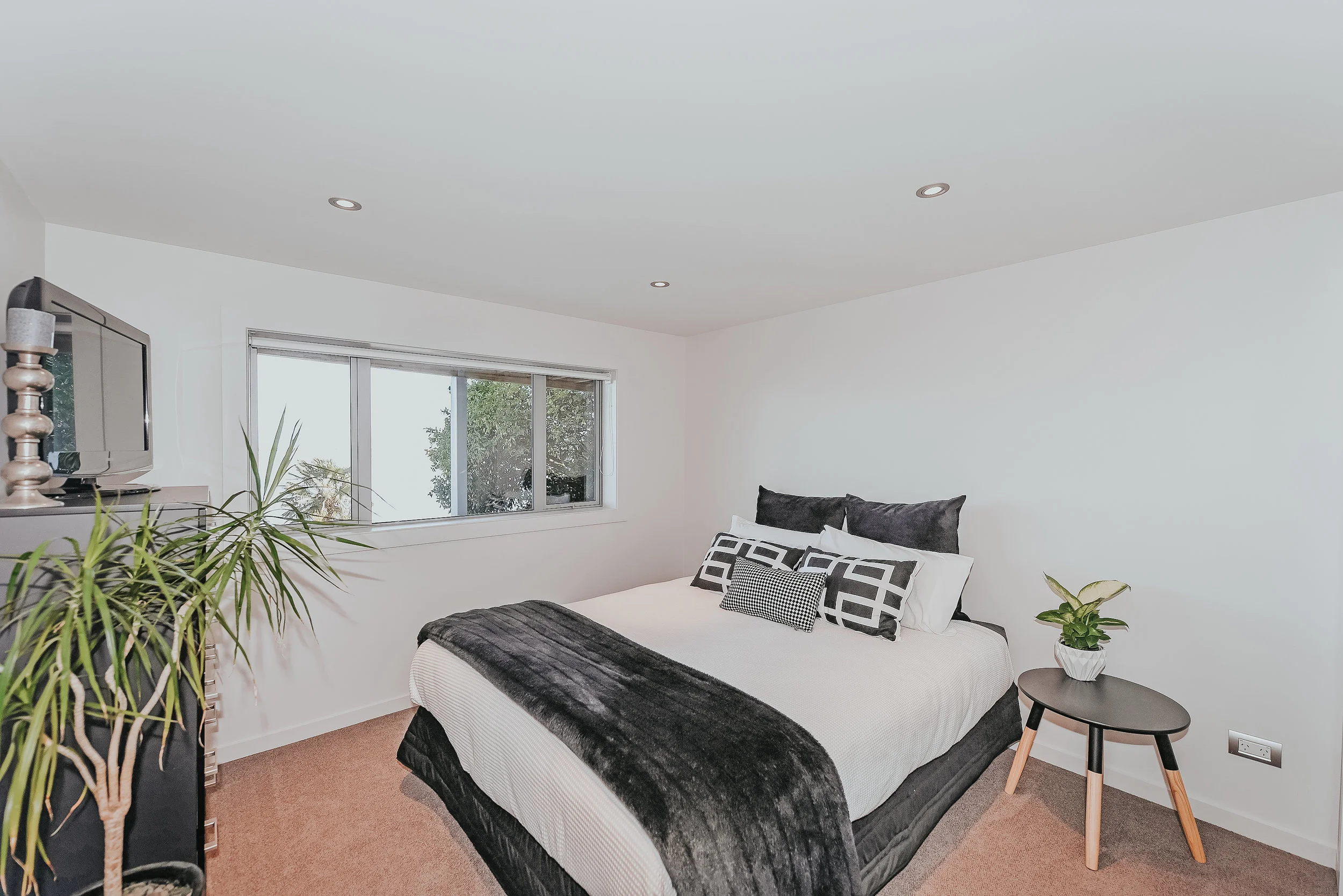 14717 CMoore Photoshoot_Jun18 (11 of 129).jpg