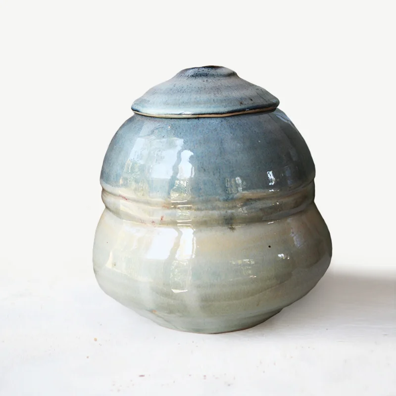 Small Urn 18cmH $110