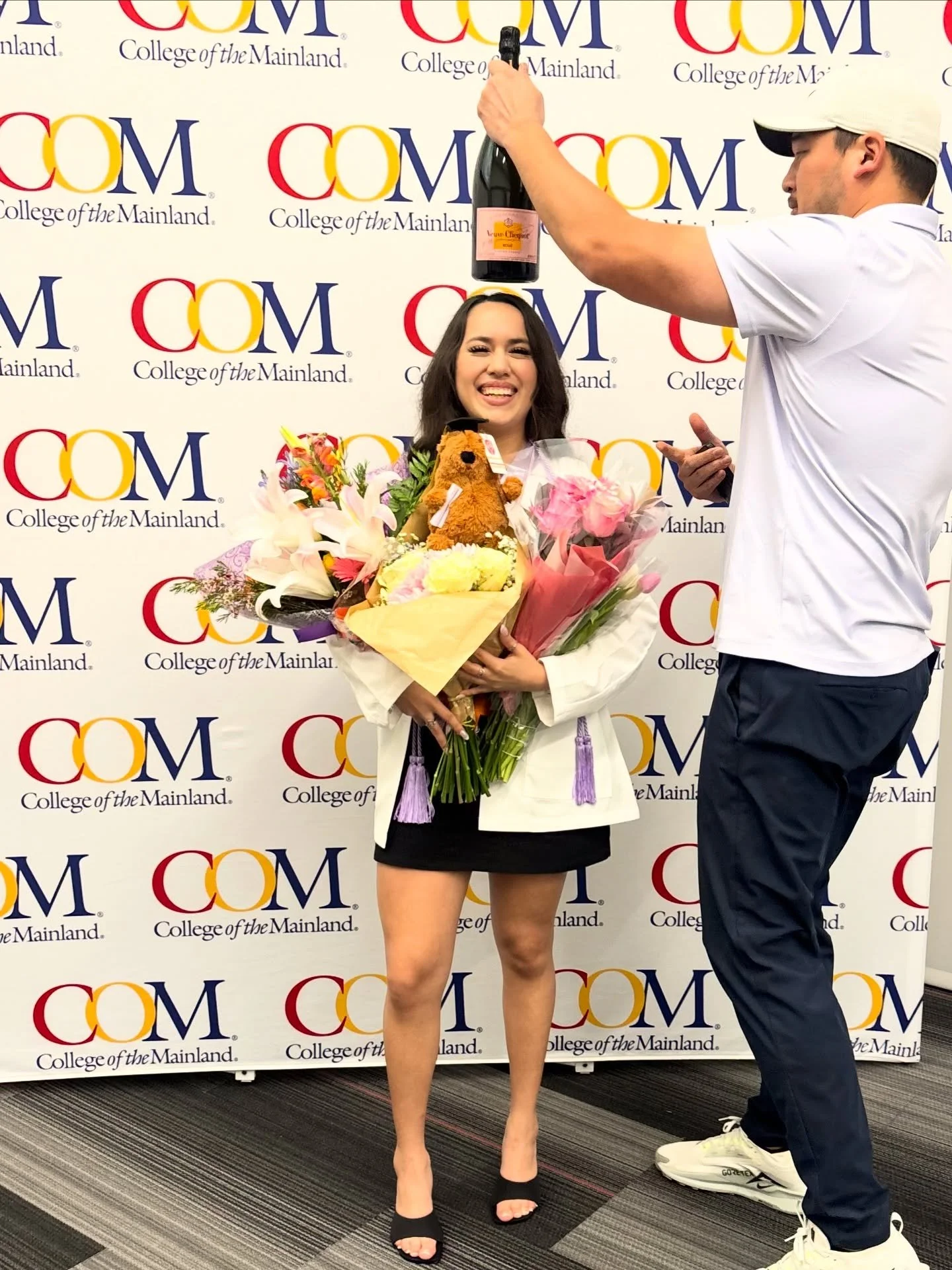 So proud of one of our former team members for becoming a dental hygienist in the inaugural class at College of the Mainland. 🥹 Watching our team members grow into their calling is such a special thing.

May your hands always be gentle, your heart c