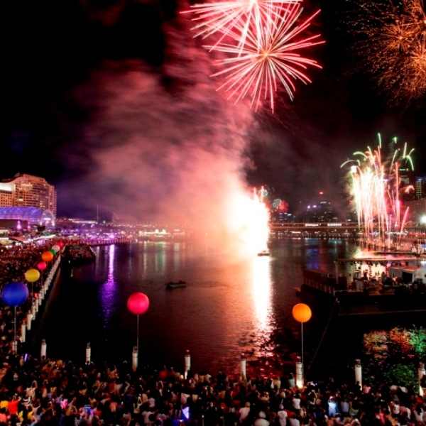 Darling Harbour NYE fireworks