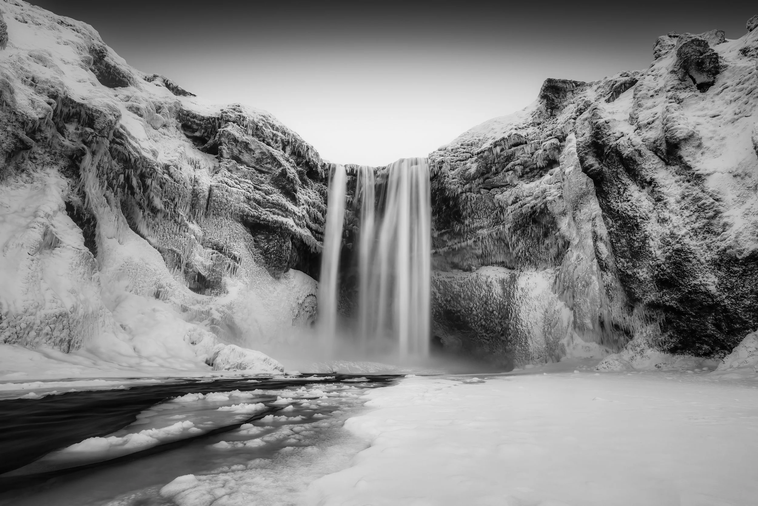 Skógafoss in Winter