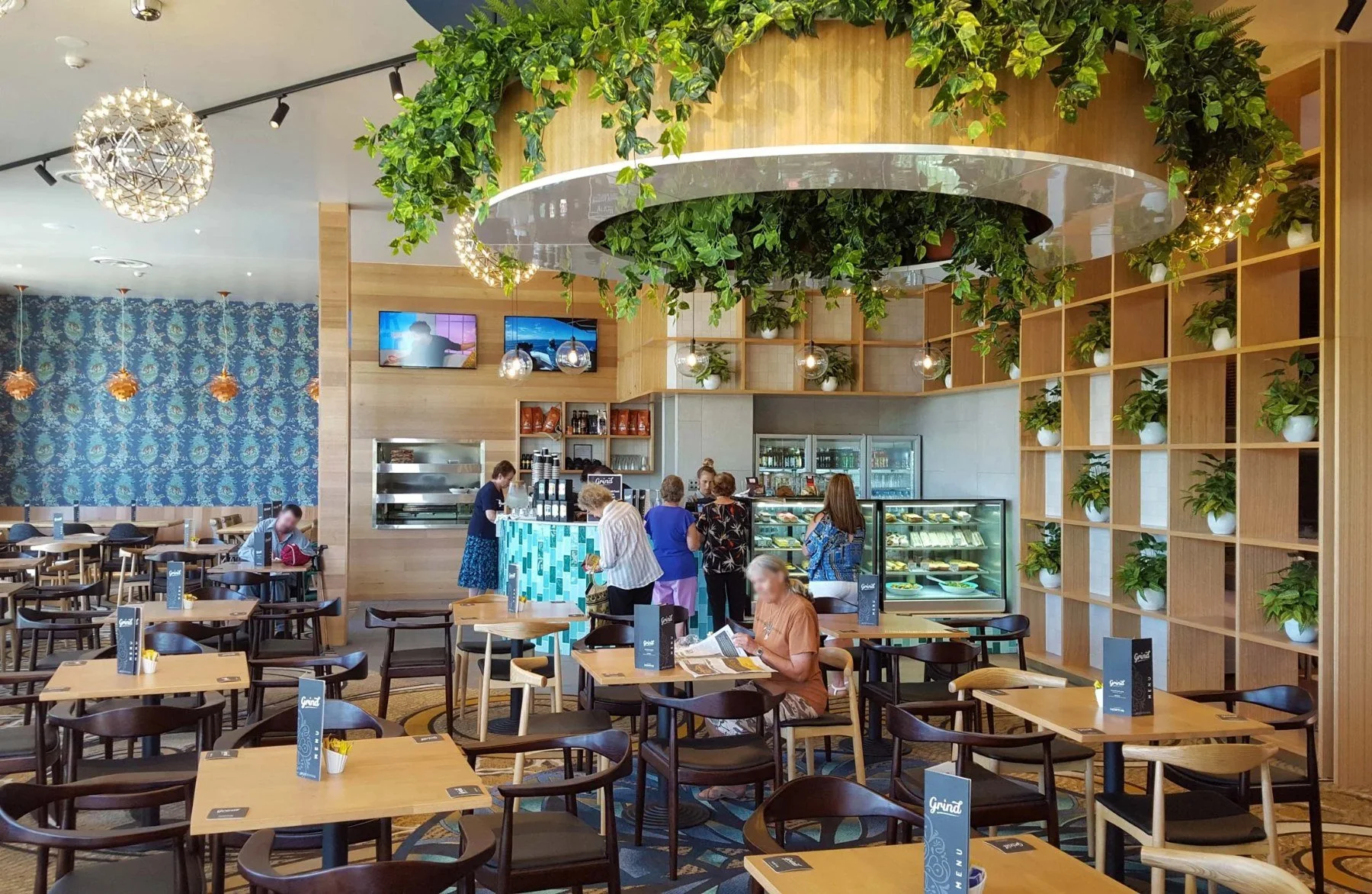 High-end cafes and all-day dining: technology that matches the fit-out
