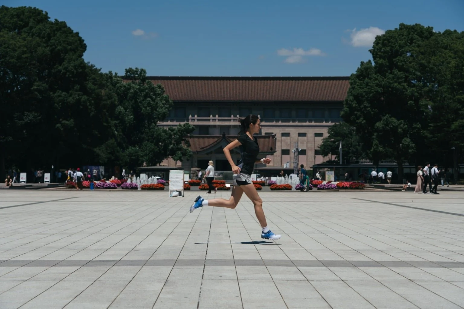 ON-RUNNING-37-1536x1025.jpeg