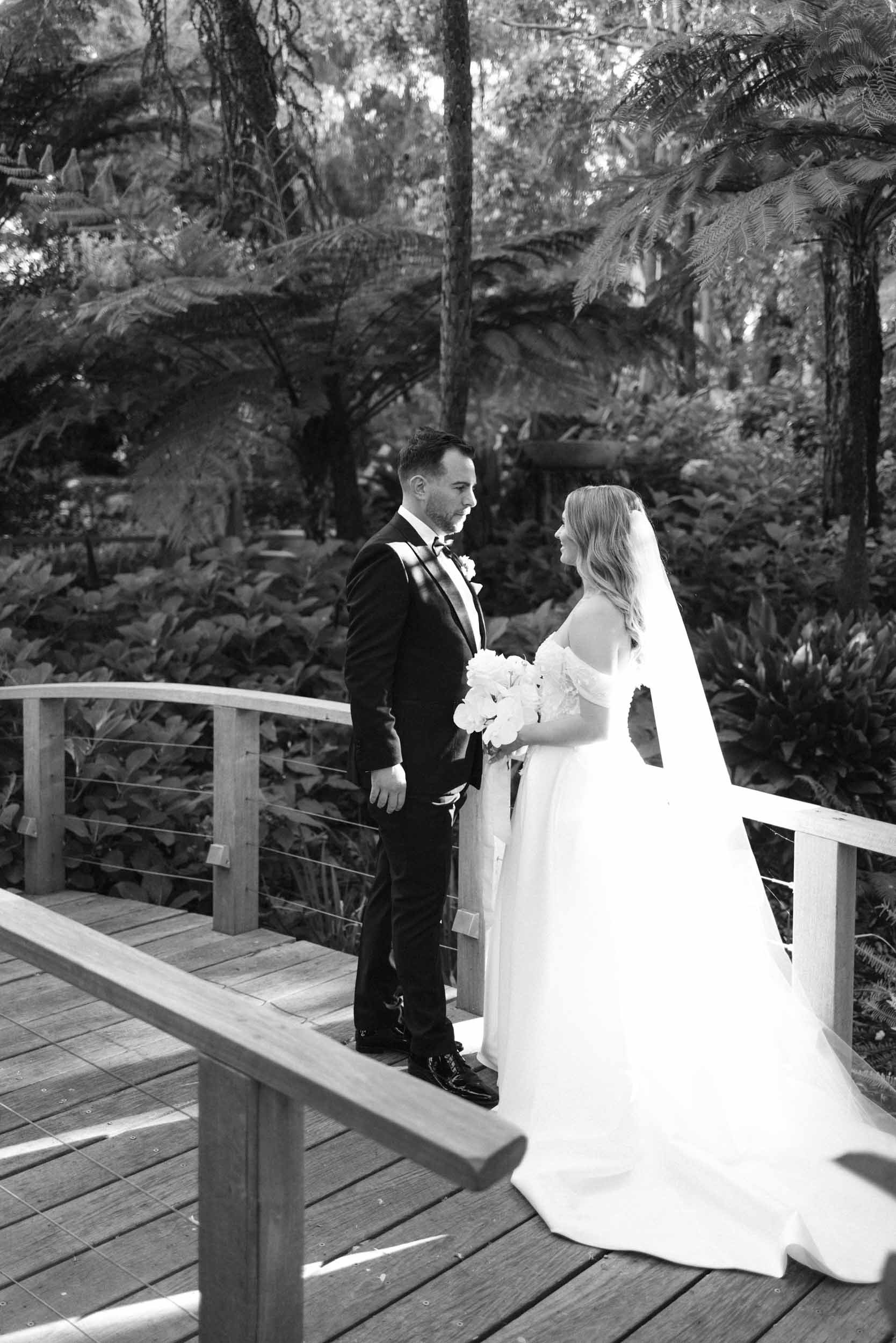 wedding-photographer-vidoegrapher-perth-aravina-57.jpg