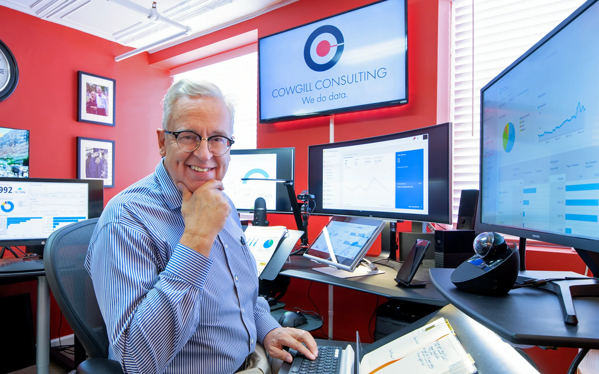 cc-home-page-desk-photo-6.jpg