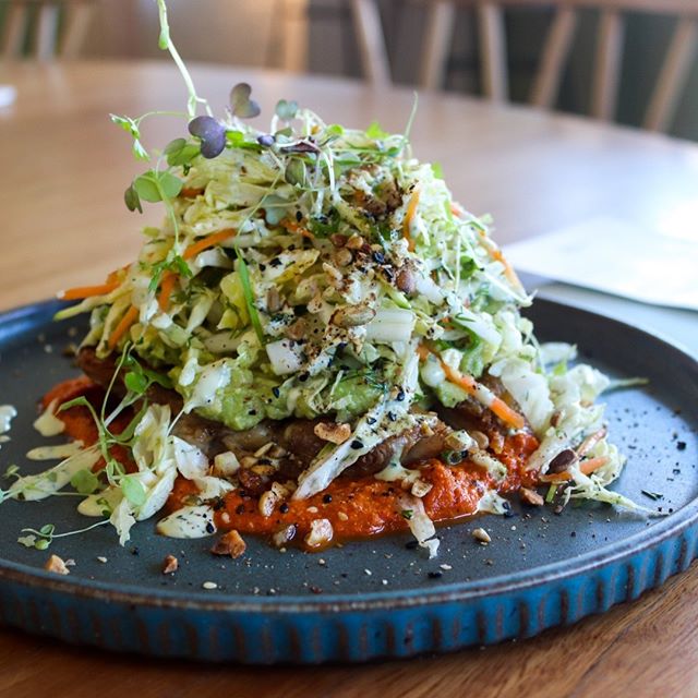 Usher in the week with a plate of our N E W Slow Roasted Chicken with cabbage, zucchini and dill slaw, spring onion, pickled carrot, basil pesto, smashed avocado, romesco sauce and lime. ✨ ✨ ✨