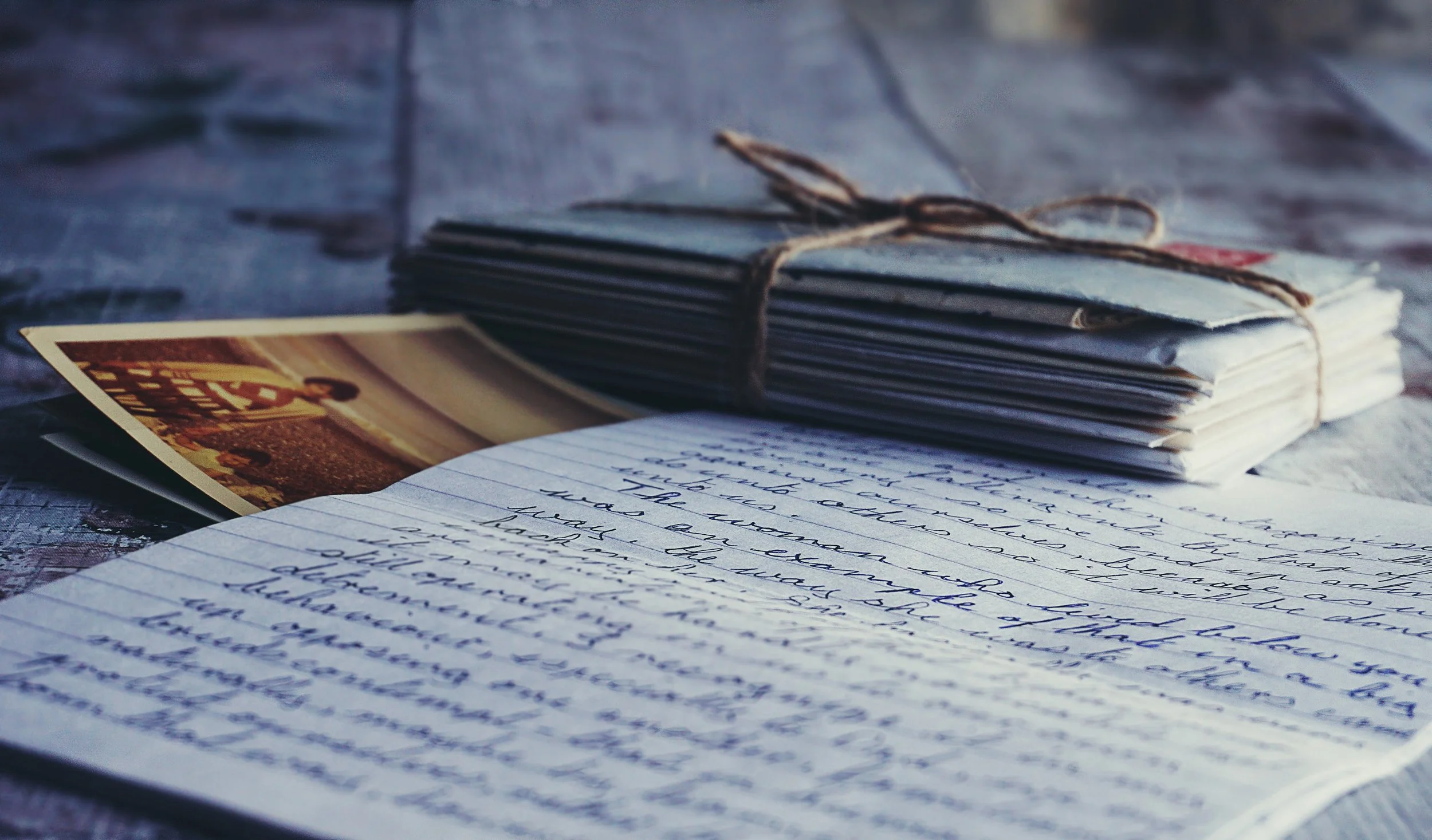 blur-close-up-handwriting-1157151.jpg