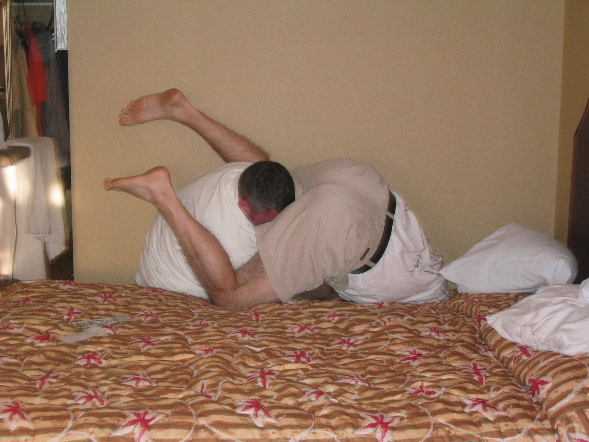 Vegas2003_Denny Digging TDew's Ass.jpg