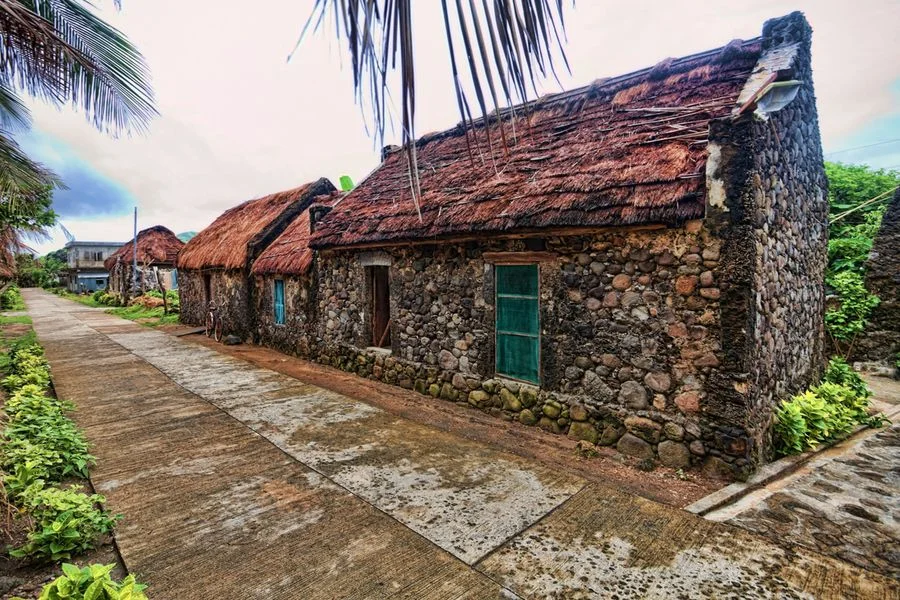 Top Philippines Travel Destinations — Exploratory Glory Travel Blog, Tinyhouse living, Travel deals