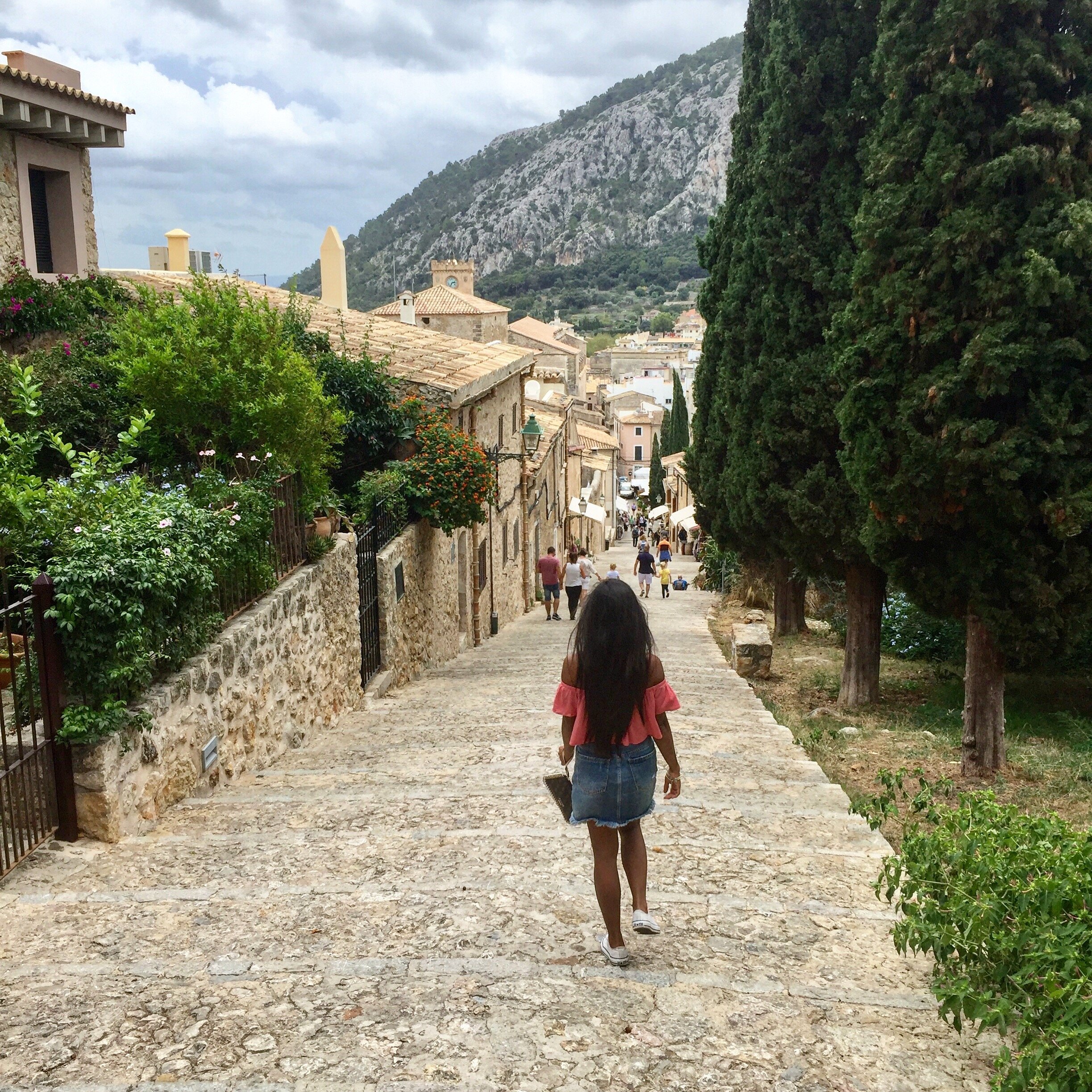 Guide to Travel Pollenca, Spain