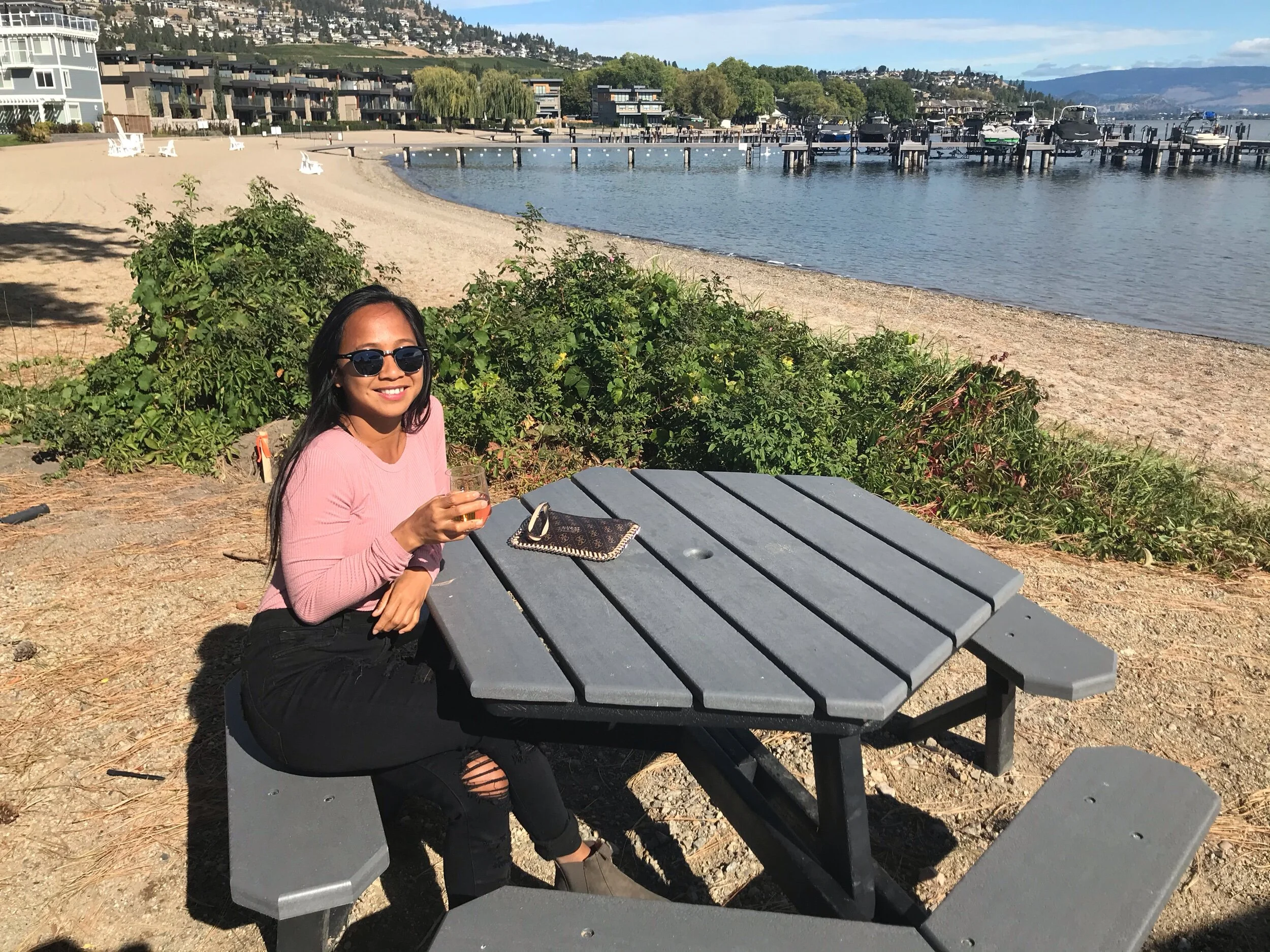 Annie's Beach Cafe and Lounge, West Kelowna