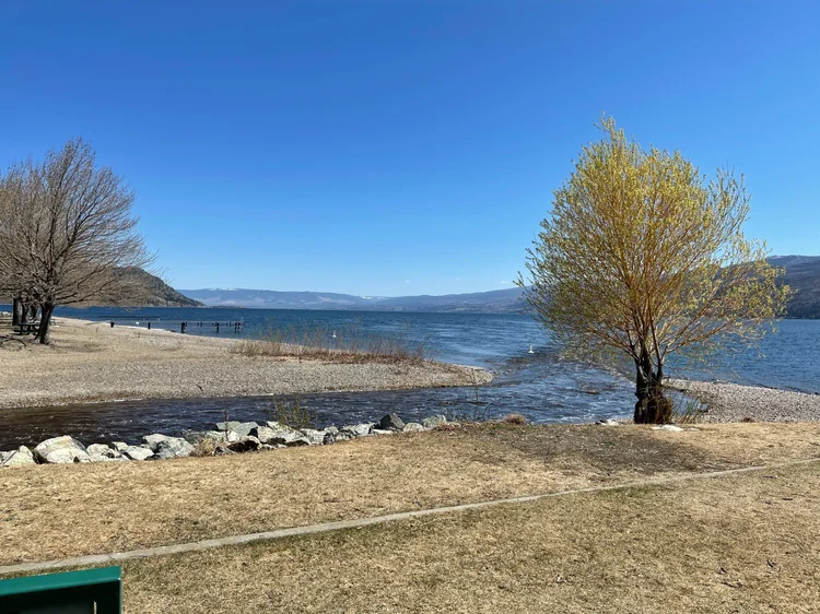 Guide to Travel Peachland — Exploratory Glory Travel Blog